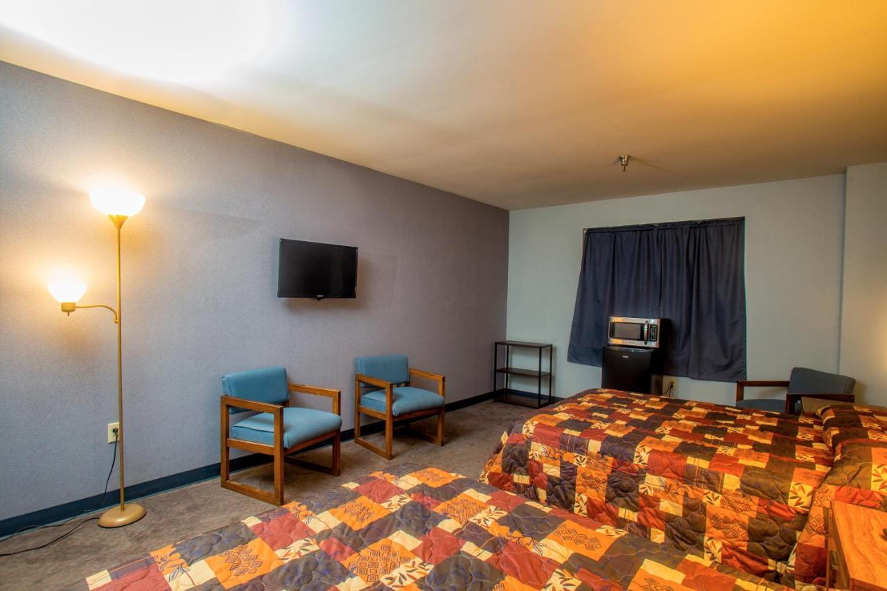 Lafayette Inn Moundsville Extérieur photo